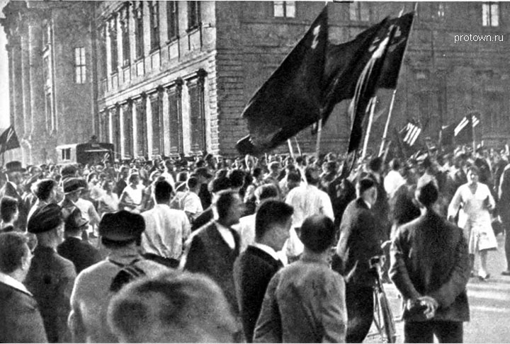 Демонстрация в Берлине против Фашизма. 1932 г.